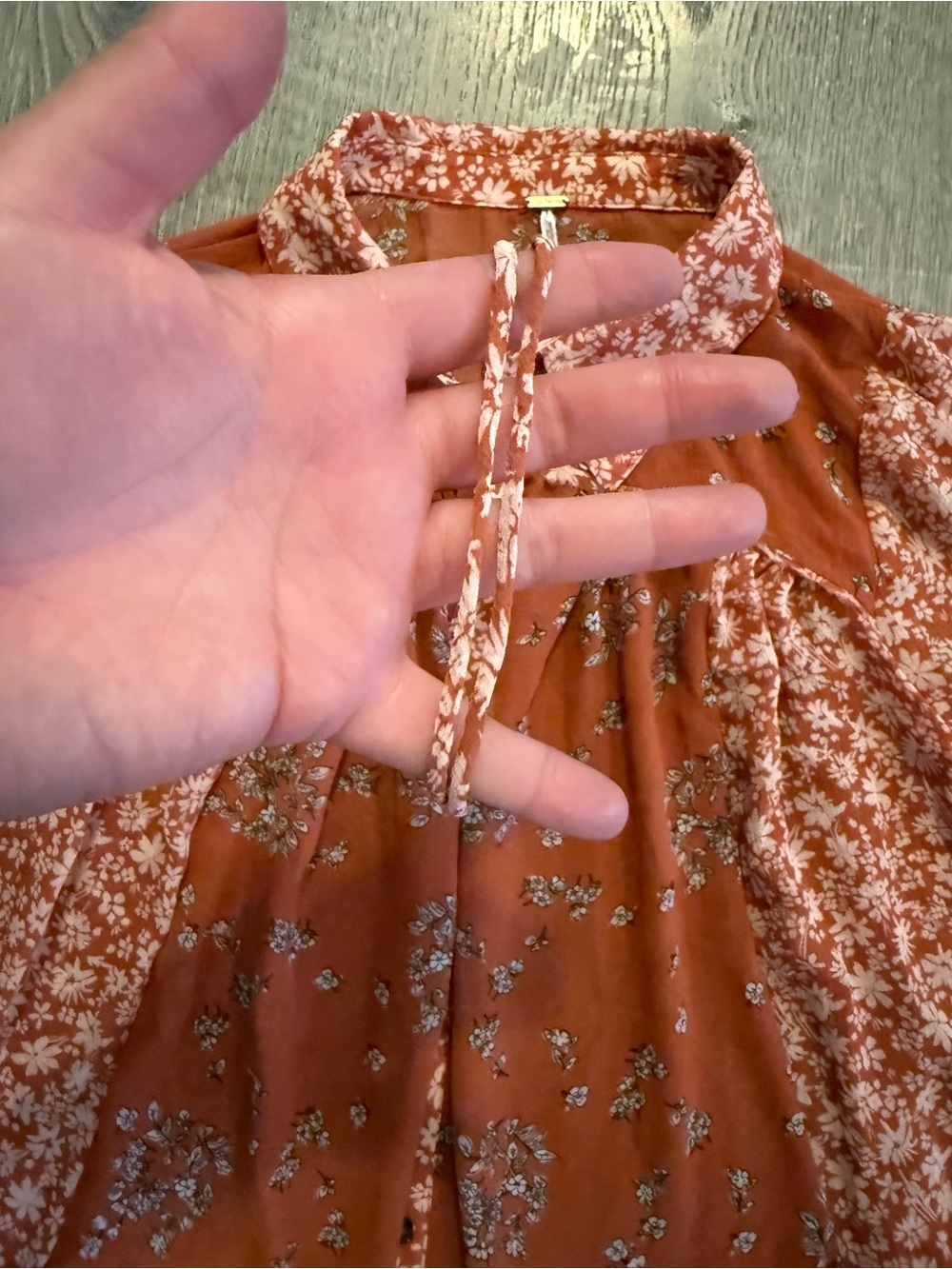 Free People Serena Printed Floral Spring Blouse In Rust Combo - Picture 6 of 9